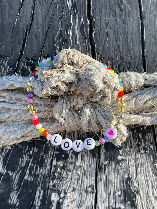 LOVE, elastisches Perlenarmband bunt