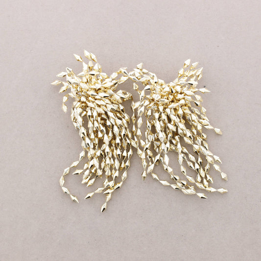 Gestreifte Blumenohrringe aus Acryl: Golden